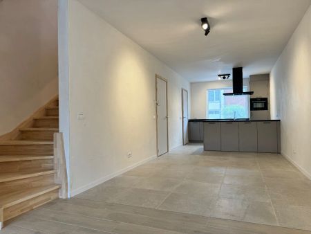 Instapklare nieuwbouwwoning met 3 slaapkamers en garage te Bissegem - Photo 2