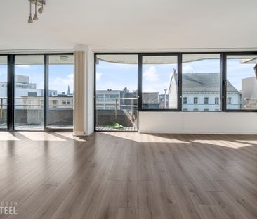 Zeer ruim appartement met 3 slpkrs en dubbele autostaanplaats in ce... - Foto 1