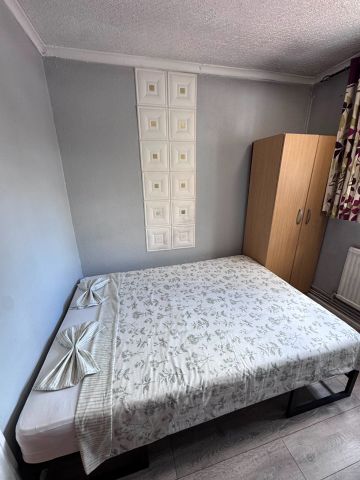 Room in a Shared House, Marlow House, N22 - Photo 3