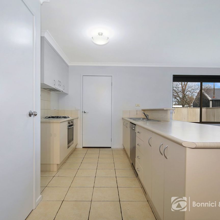 BANDIANA FAMILY LIVING - Photo 1