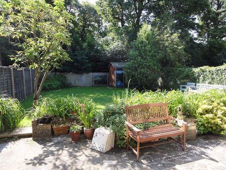 4 bedroom detached house to rent - Photo 5