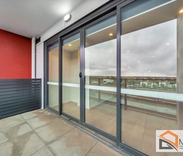 301/23 Russell St, Essendon, Vic 3040 - Photo 4