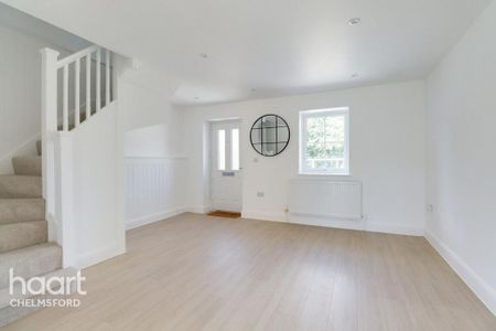 4 bedroom semi-detached house to rent - Photo 3