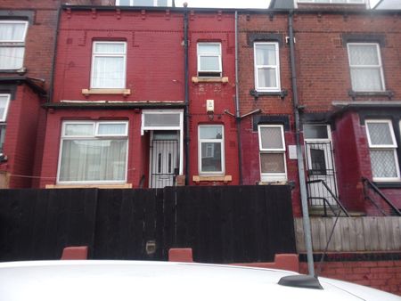 2 Bed Terraced House, Clifton Terrace, LS9 - Photo 4