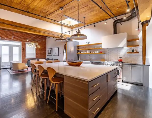 Stunning Downtown Penthouse Loft Apartment | 535 10 Avenue Southwest, Calgary - Photo 1