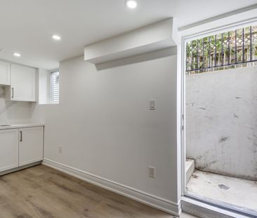 For Lease - 277 Mississaga Street Unit# LOWER, Oakville, Ontario - Photo 3