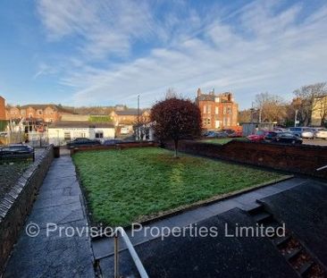 7 Bedroom House Brudenell Road - Photo 3