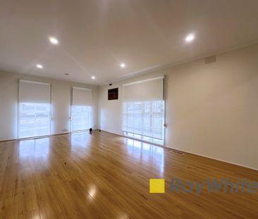 FRESHLY RENOVATED 3 BEDROOM HOME! - Photo 2