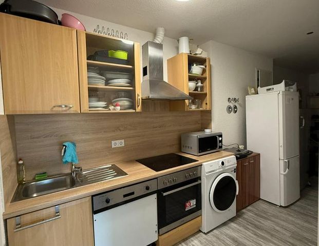 4 möblierte WG-Zimmer für Frauen – jedes mit Bad & Küchenzeile, Nebenkosten inkl. - Photo 1