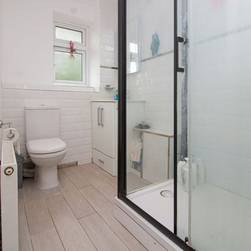 Duncan Close, Welwyn Garden City, Hertfordshire, AL7 3XP - Photo 1