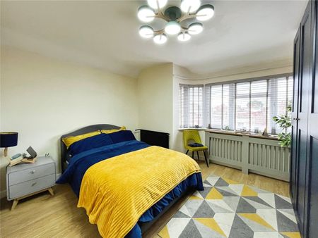 Longford Avenue, Feltham, TW14 9TH - Photo 5