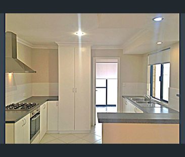 11/87 Clarke Street, South Bunbury, WA 6230 - Photo 1