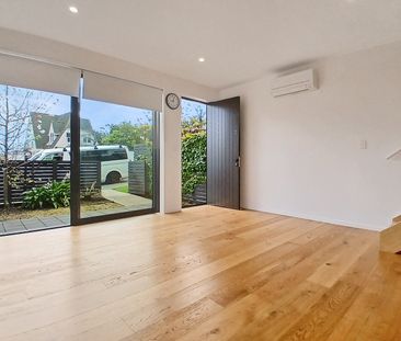 Stylish Three Bedroom St Heliers Townhouse. - Photo 5