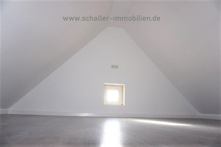 2-Zi.-DG-Whg. mit kleinem Studio und Terr. Nbg - Eberhardshof / Wohnung mieten - Photo 2