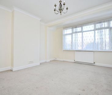 Terraced House to rent - Widmore Road, Bromley, BR1 - Photo 3