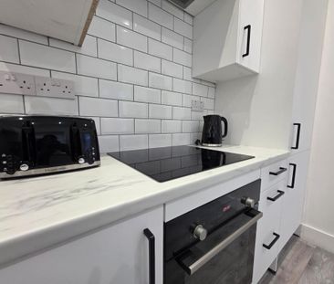 Studio to rent - Photo 6