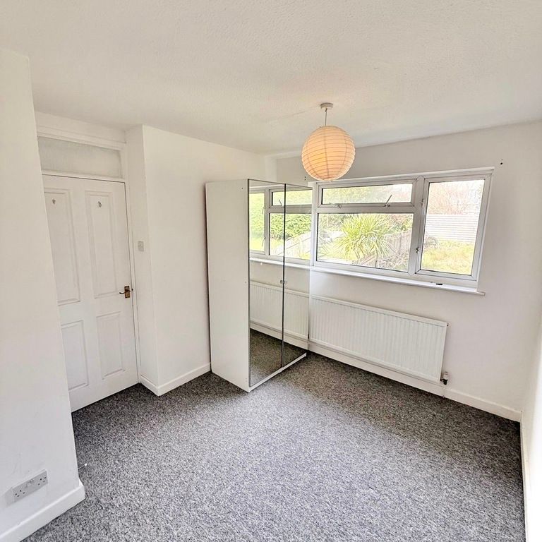 Rustic Close, Tycoch, Swansea - Photo 1