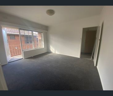 2/375 Neerim Road, Carnegie, Vic 3163 - Photo 1