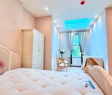 Lichfield Gardens, Richmond, TW9 - Photo 4