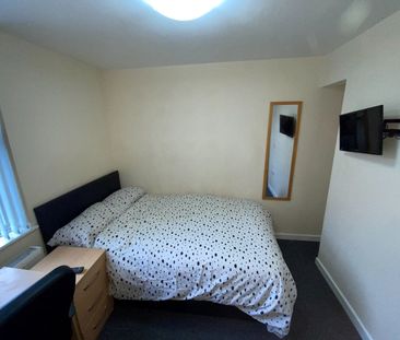 Room in a Shared House, Exeter Road, B29 - Photo 3