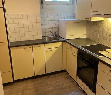 APPARTEMENT DE 3½ PIECES AU CENTRE VILLE , RUE PIETONNE - Foto 2