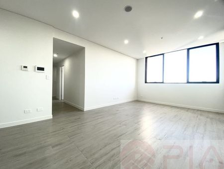 Spacious 3-Bedroom Modern Apartment in Vibrant Kogarah - Photo 4