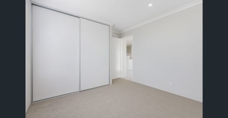 STUNNING 3 x 2 HOME - Photo 4