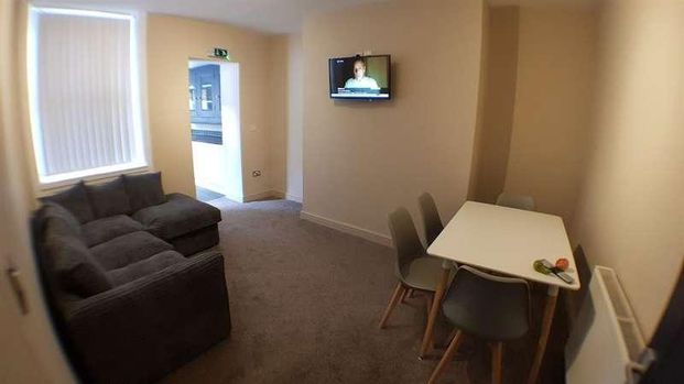 Beulah Terrace, YO11 - Photo 1