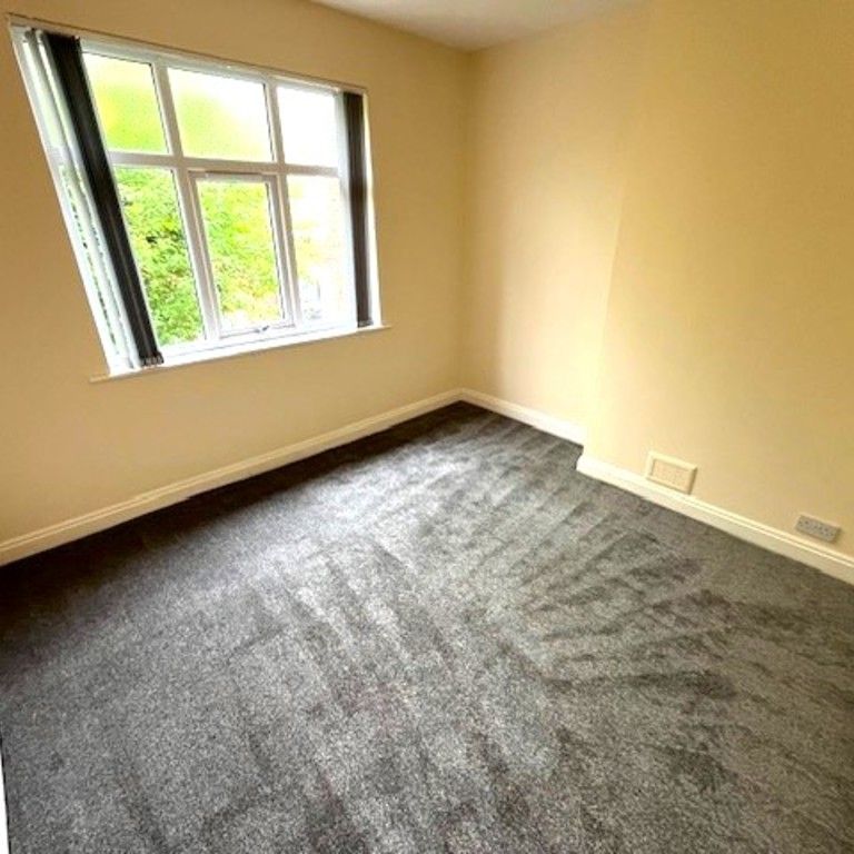 Clifton Street, Preston - Photo 1