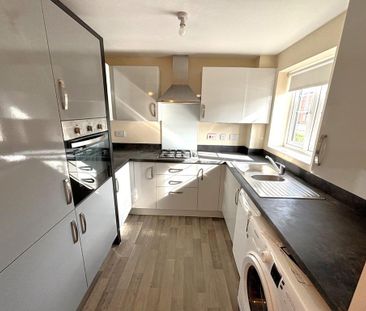 2 bedroom terraced house to rent - Photo 4