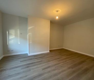 64 Mayo Street, Belfast, BT13 3AZ - Photo 2