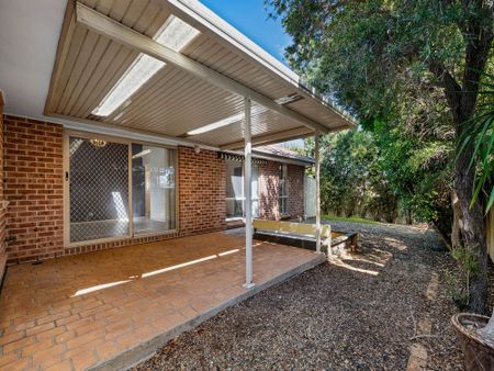 Spacious Family Home in a Prime Location - Photo 5