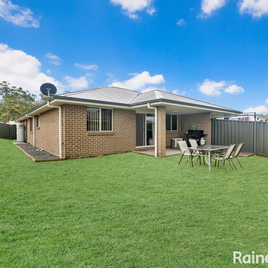 2 Peacehaven Way - Photo 1