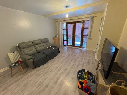 Apt. 5, Sequoia Building, 1 Redwood Grove, Dunmurray BT17 9FE - Photo 1