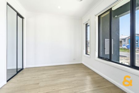 Modern Living in Donnybrook - Photo 3