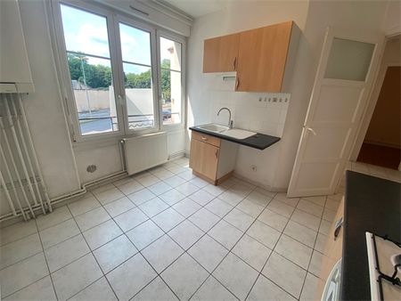 Location Appartement 4 pièces 72m² - Photo 3
