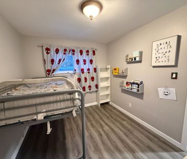 For Lease - 257 Silverbirch Drive Unit# Main, Newmarket, Ontario - Photo 1