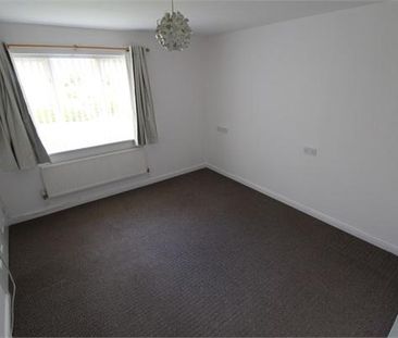 1 bedroom semi-detached house to rent - Photo 2
