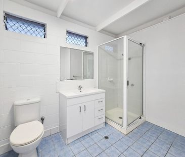 421 VARLEY STREET, Yorkeys Knob, Qld 4878 - Photo 5