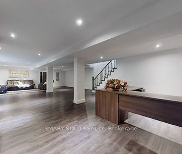 For Lease - 249 Maxome Avenue, Toronto, Ontario - Photo 2