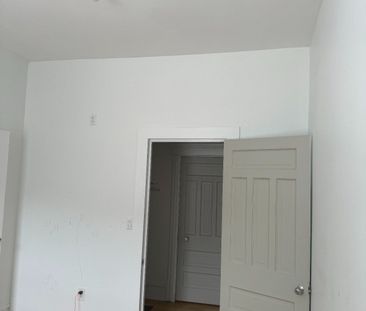 484A Gladstone Avenue Ottawa ON K1R 5N8 - Photo 4