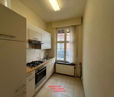 Gelijkvloers appartement vlakbij Sint-Annakwartier - Photo 2