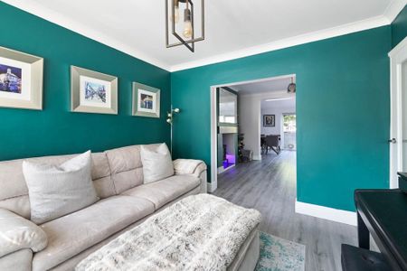 3 bedroom semi-detached house to rent - Photo 4