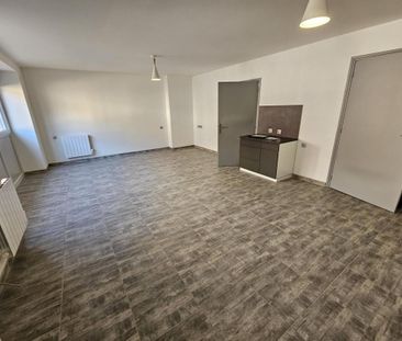 Location Appartement 2 pièces 59m² LE CREUSOT 71200 - Photo 1