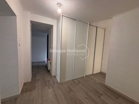 A LOUER - SARRIANS - MAISON DE VILLE, - Photo 5