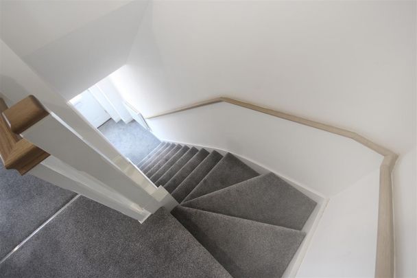 3 Bedroom House - Semi-Detached To Let - Photo 1