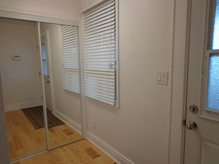 For Lease - 212 Mcanulty Boulevard, Hamilton, Ontario - Photo 3