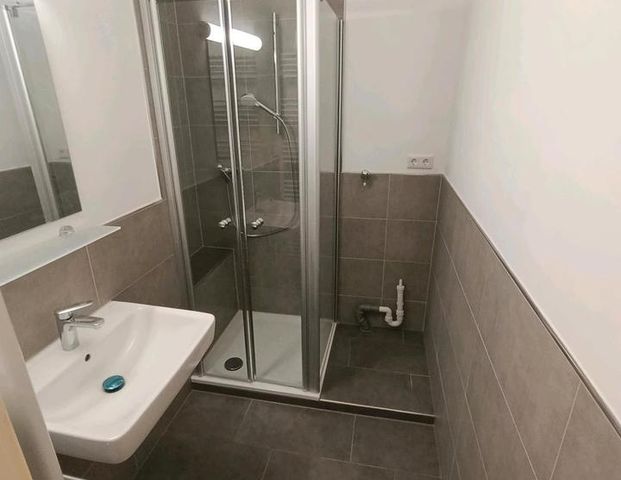 3-Zimmer-Wohnung mit Balkon+Einbauküche. BITTE HINWEISE BEACHTEN! - Photo 1