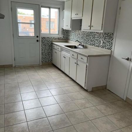 5 1/2 - Montréal (Saint-Laurent) - 1 600 $/mois - Photo 3