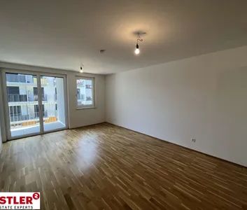 Moderne und geräumige 2-Zimmer-Wohnung mit Balkon - Foto 1